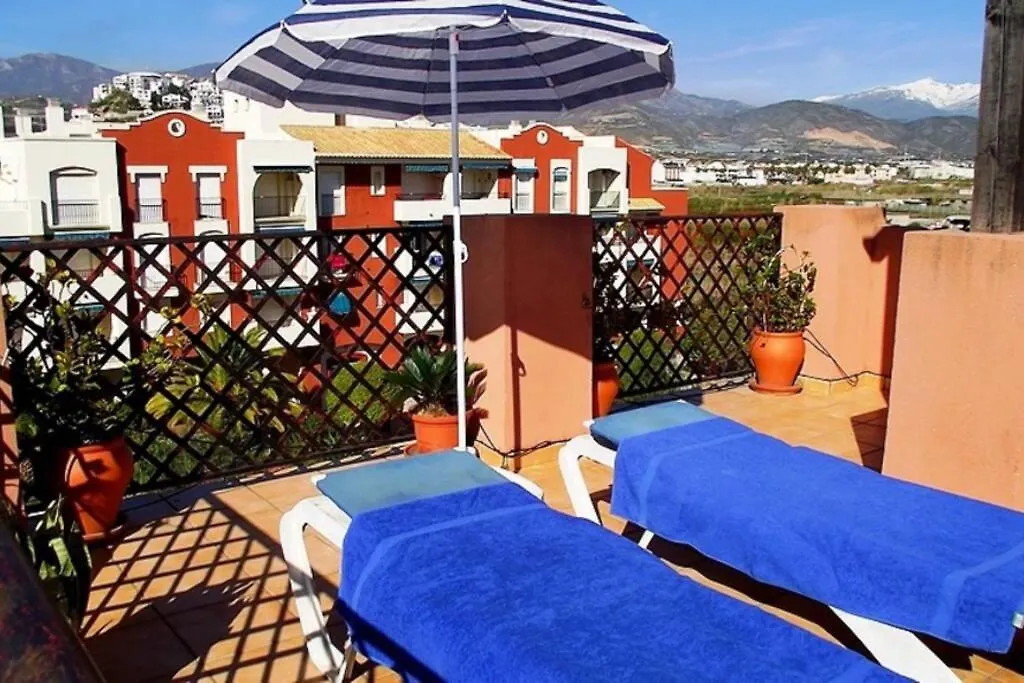 아파트 Las Brisas Apartment, 살로브레나